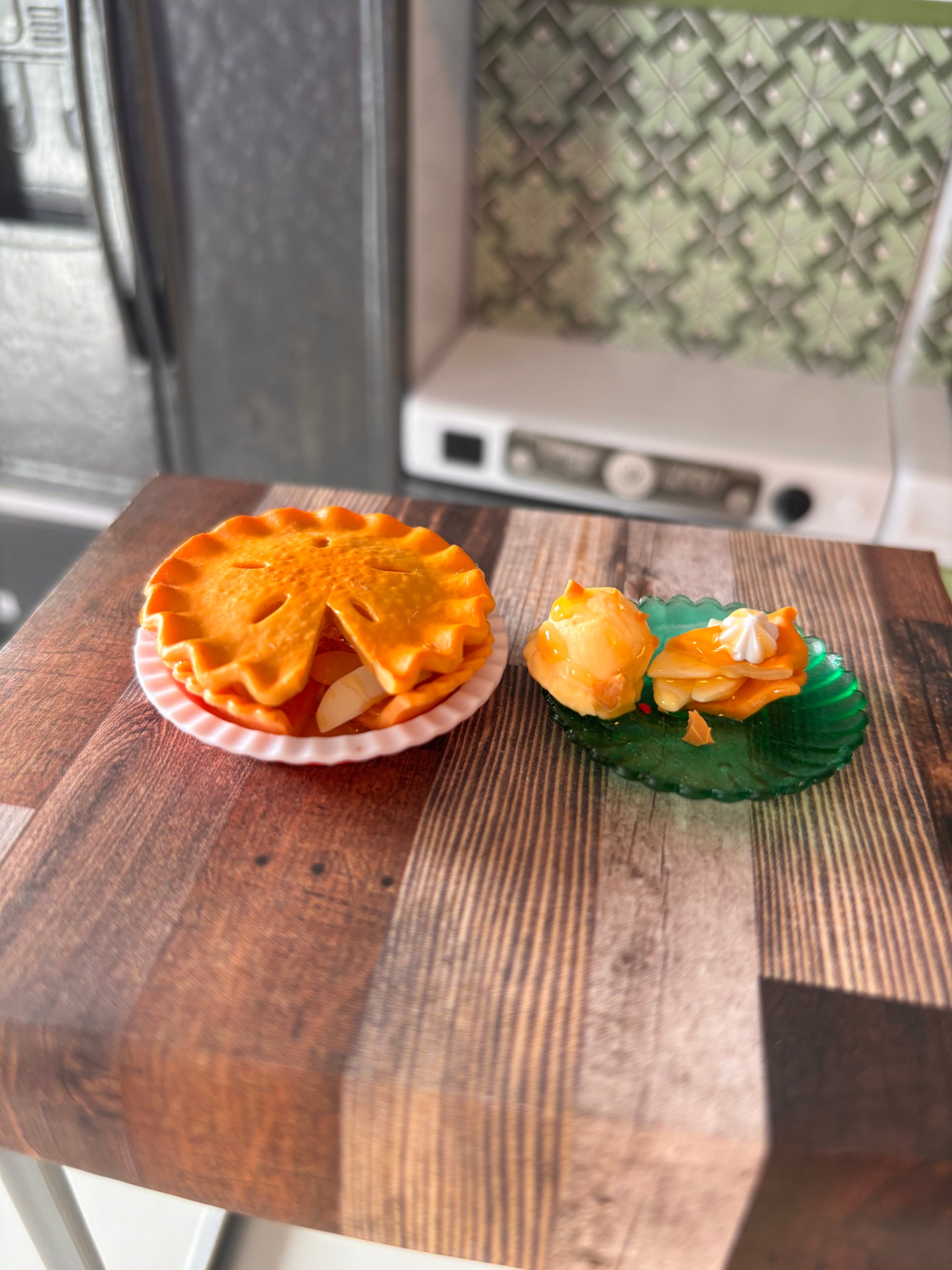 Apple pie with slice and vanilla ice cream | realistic doll house accessories food desserts for 1:6 scale 12 inch dolls like Barbie