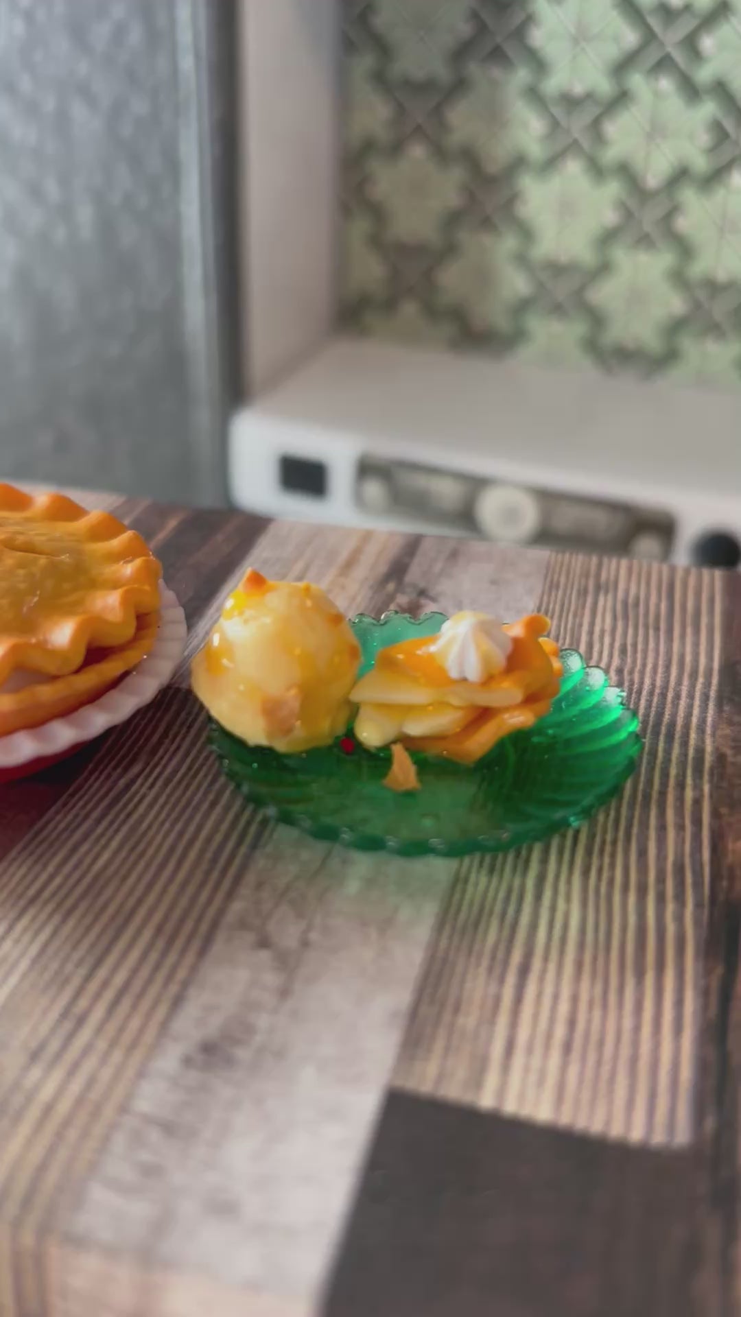 Apple pie with slice and vanilla ice cream | realistic doll house accessories food desserts for 1:6 scale 12 inch dolls like Barbie